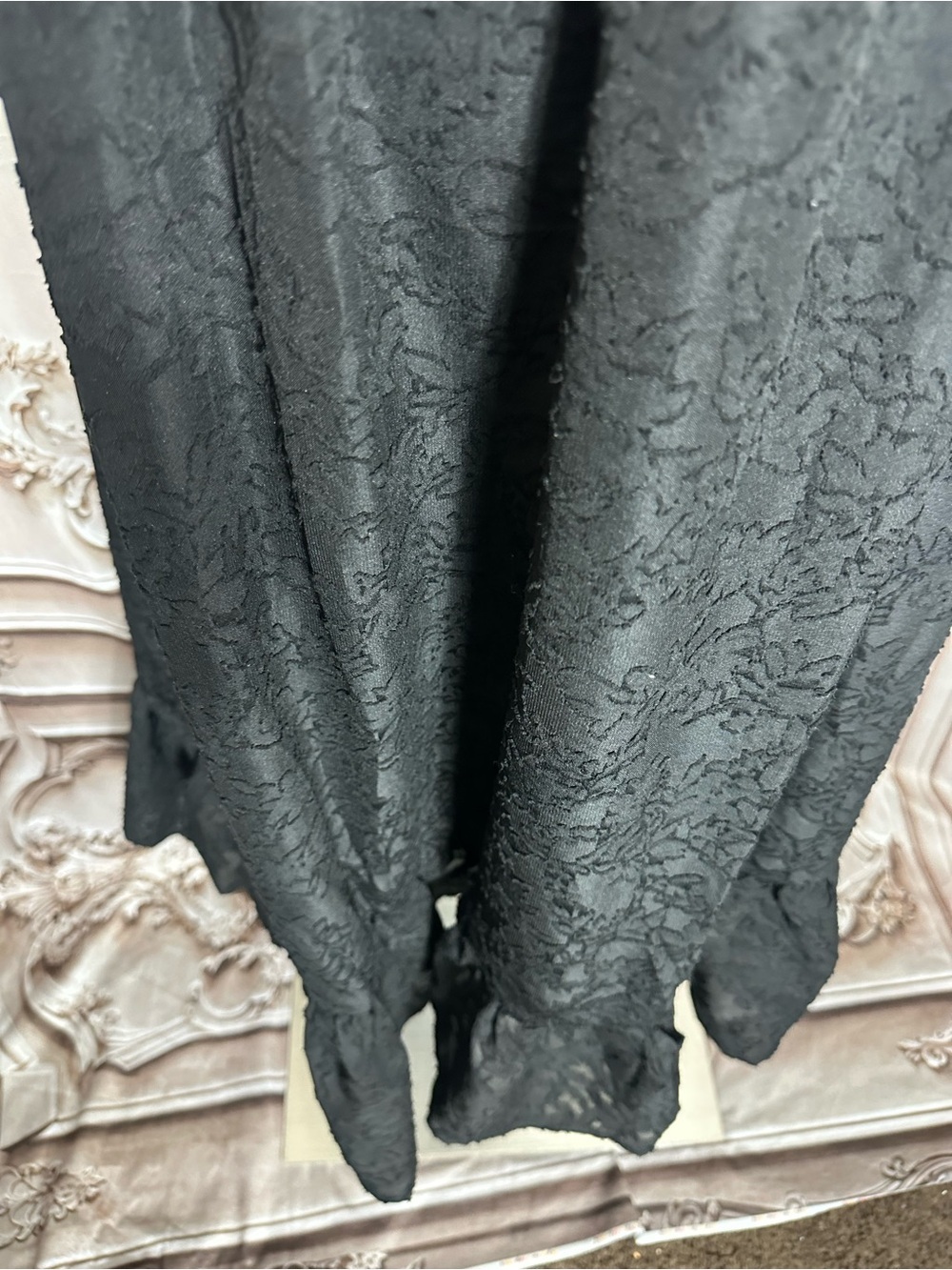 Black Lace-Trim Midi Dress with Spaghetti Straps - Picture 3 of 10